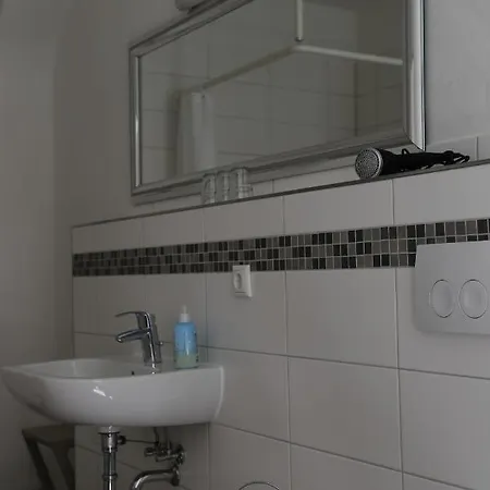 Buergerhaus Goernische Gasse 33 *