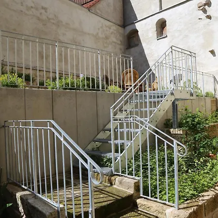 Appartement Buergerhaus Goernische Gasse 33 *